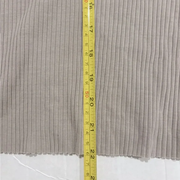 Aerie Love the Moment Tan Ribbed V-Neck Long Sleeve Top Women’s Large - Picture 4 of 5